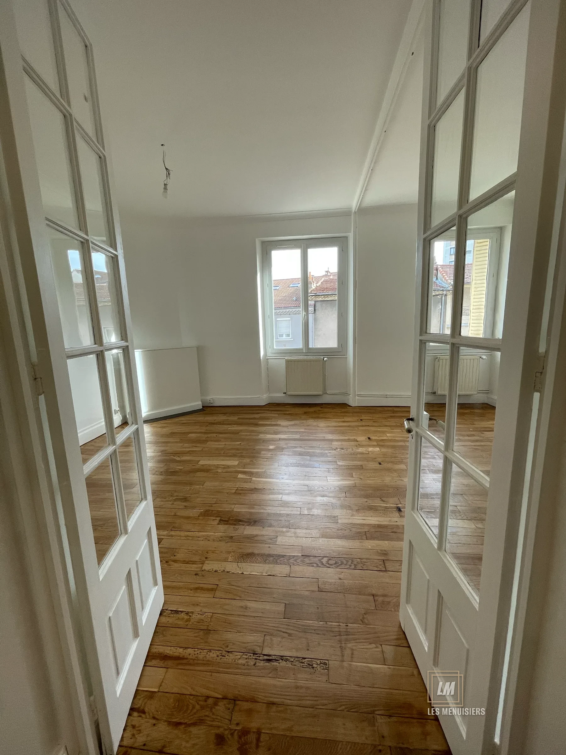 Rénovation complète d'une salle de bains, avant et après