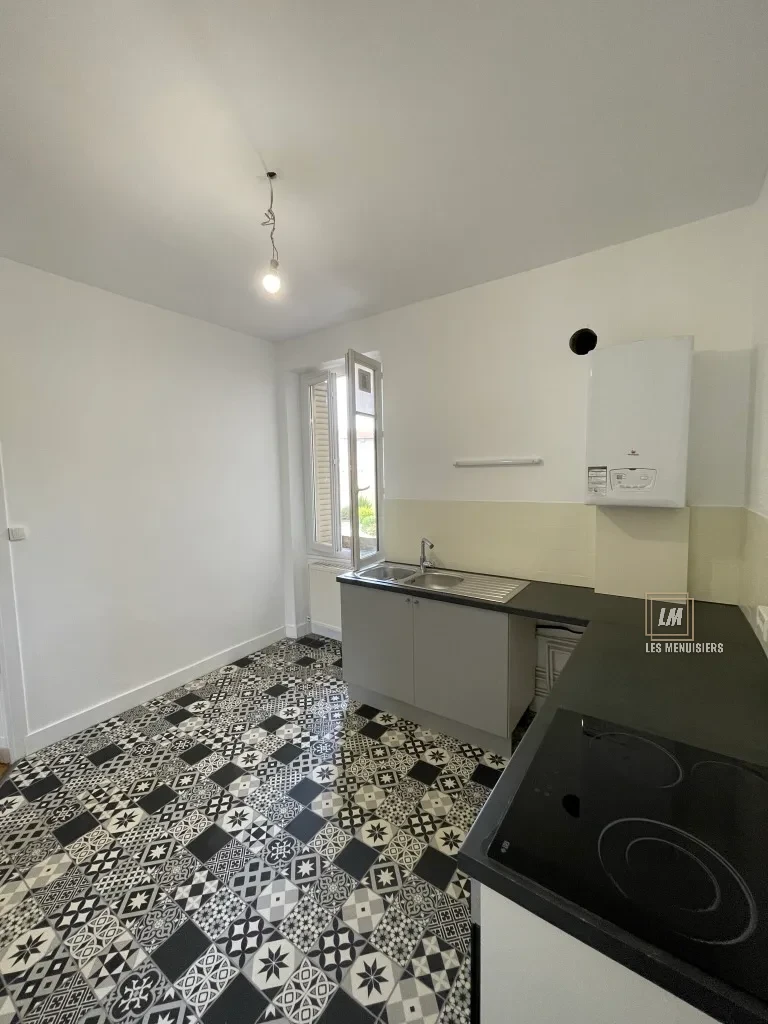 Mur refait après rénovation