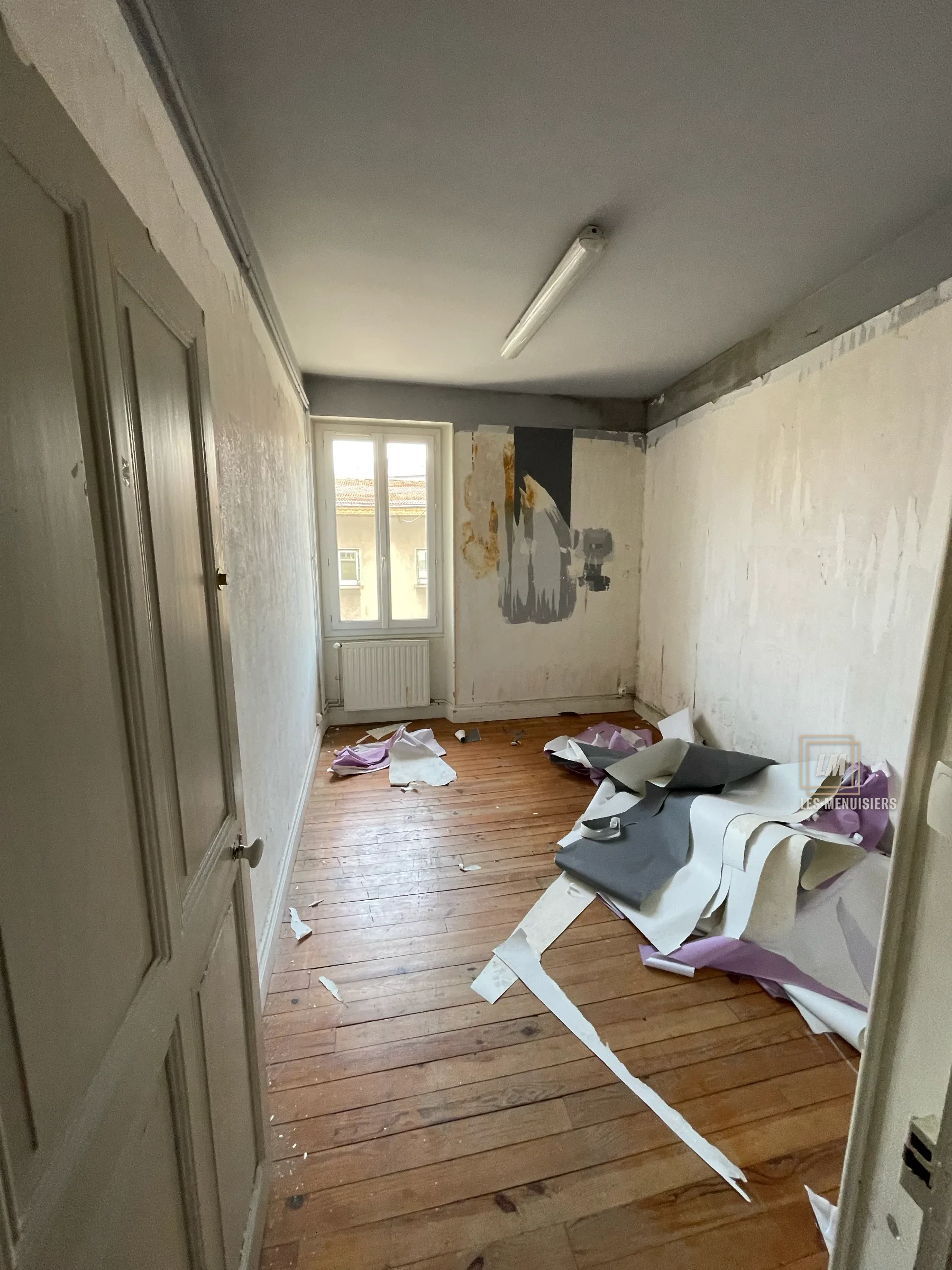 Pièce avant réfection des surfaces