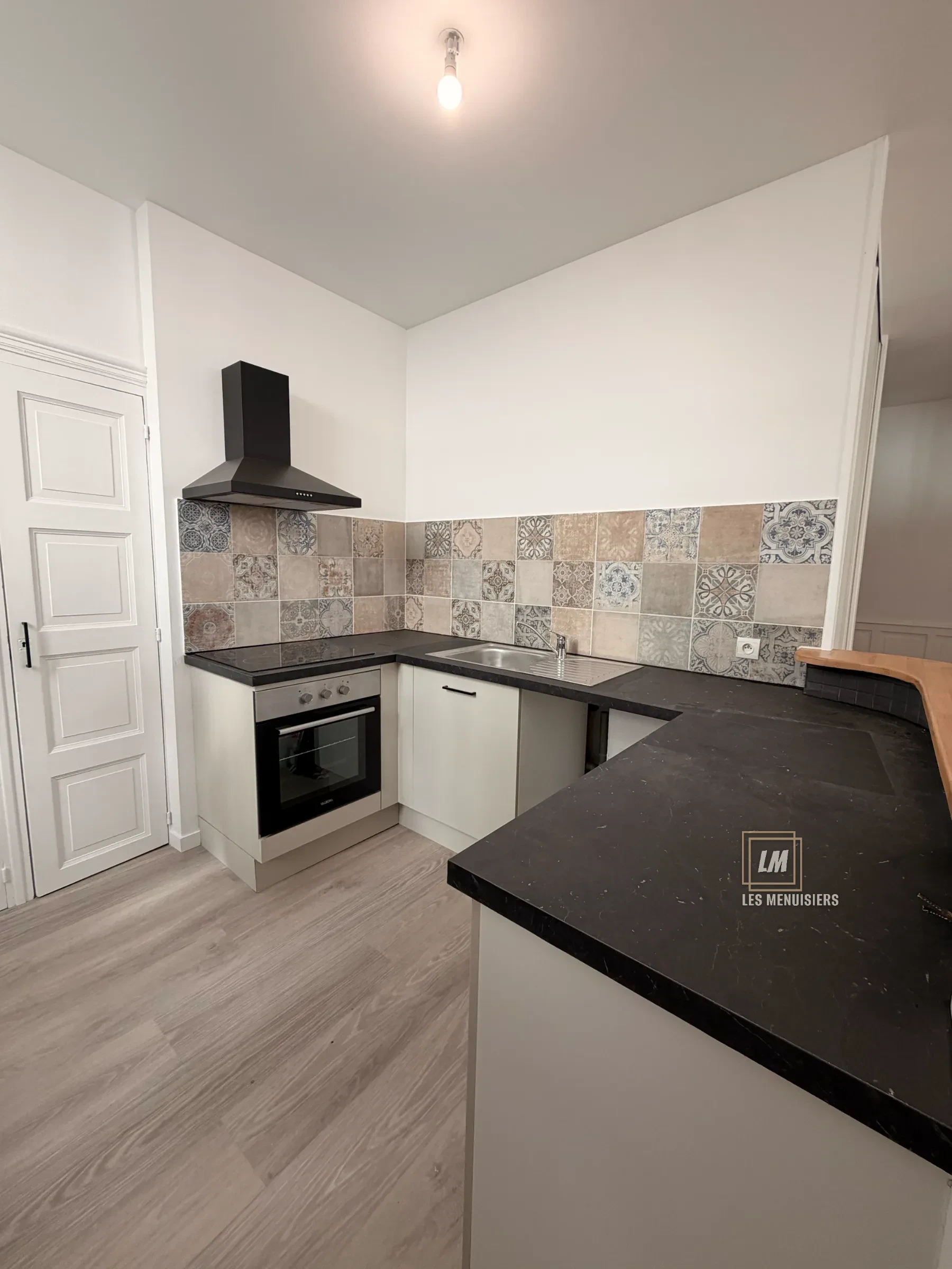 Pièce repeinte après rénovation